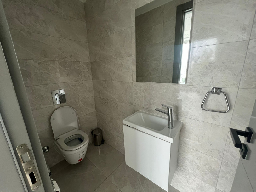 LEFKOŞA/YENİŞEHİR BİG CHEFS RESTAURANT BÖLGESİ KİRALIK TİCARİ İZİNLİ OFİS-7