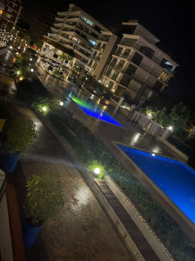 GİRNE/MERKEZDE HAVUZLU SİTEDE SATILIK 2+1 DAİRE-4
