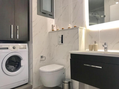 GİRNE/MERKEZDE HAVUZLU SİTEDE SATILIK 2+1 DAİRE-8