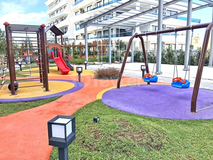 GİRNE/MERKEZDE HAVUZLU SİTEDE SATILIK 2+1 DAİRE-6