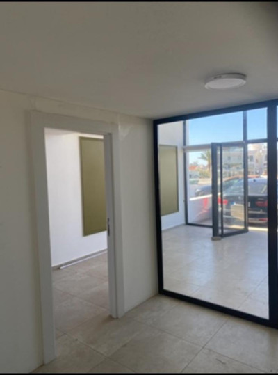 GİRNE / ALSANCAK’TA ANA YOL ÜZERİNDE KİRALIK DÜKKAN-3