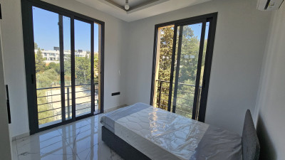 GİRNE/ALSANCAK'TA RİVERSIDE BÖLGESİNDE KİRALIK 2+1 DAİRE