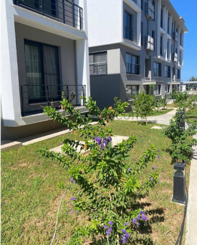 ALSANCAK ATAKARA BÖLGESİNDE KİRALIK 1+1 DAİRE – HAVUZLU SİTE-9