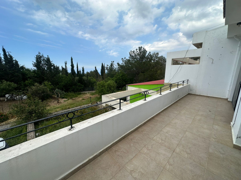GİRNE / ARAPKÖY’DE KİRALIK 2+1 LOFT DAİRE-13