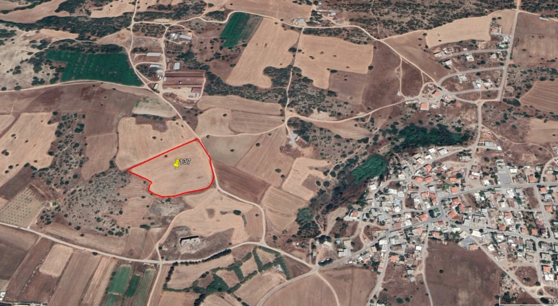 GİRNE/AKDENİZ'DE SATILIK ARSA-1