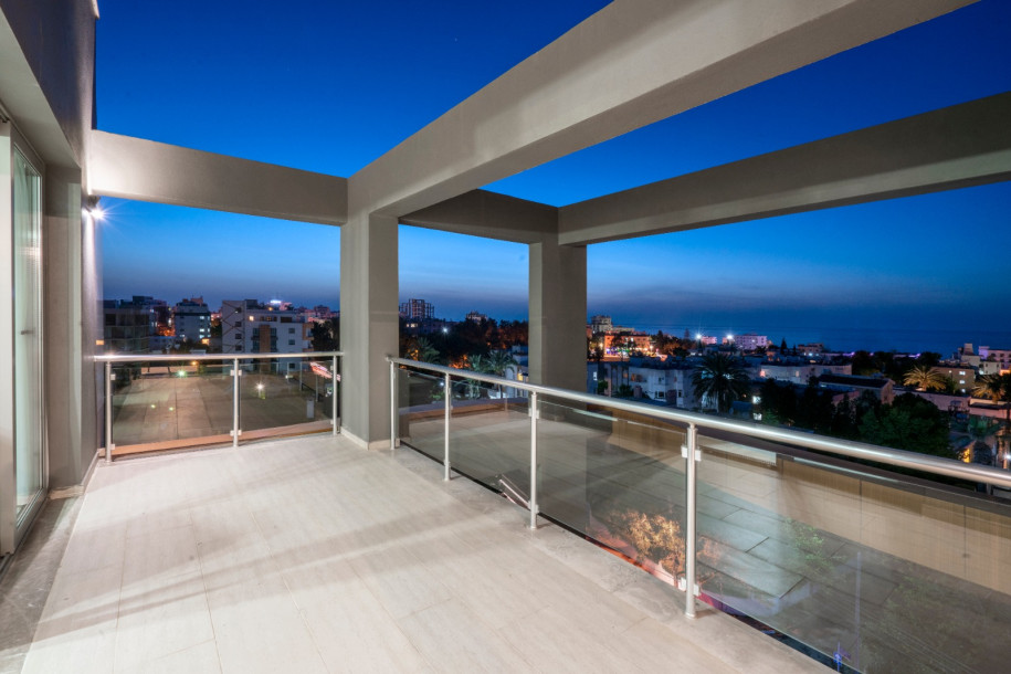 GİRNE TÜRK MAHALLESİNDE SATILIK 2+1 FUL EŞYALI PENTHOUSE-1
