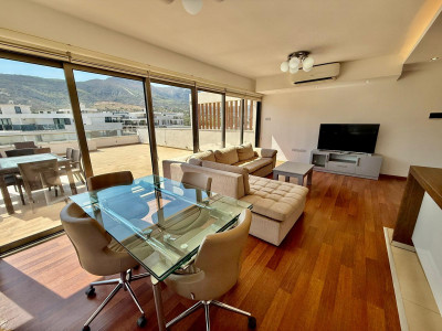 GİRNE MERKEZ'DE BARIŞ PARK BÖLGESİNDE 2+1 PENTHOUSE