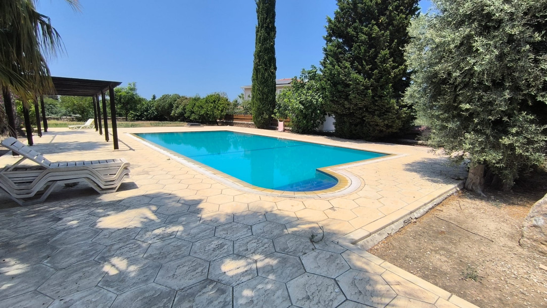 GİRNE – BELLAPAİS (STARLING MARKET BÖLGESİ) KİRALIK 3+1 DAİRE-15