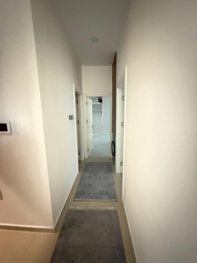 GİRNE MERKEZ ÇARŞAMBA PAZARI BÖLGESİ LÜKS SİTEDE KİRALIK 2+1 DAİRE-4