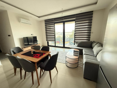 GİRNE MERKEZ ÇARŞAMBA PAZARI BÖLGESİ LÜKS SİTEDE KİRALIK 2+1 DAİRE