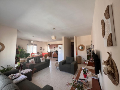 GİRNE BOĞAZ’DA KİRALIK | EŞYASIZ 3+1 DAİRE-2