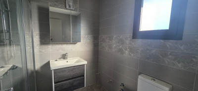 GİRNE/ÇATALKÖY’DE SATILIK DENİZ VE DAĞ MANZARALI 4+1 MÜSTAKİL HAVUZLU VİLLA-23