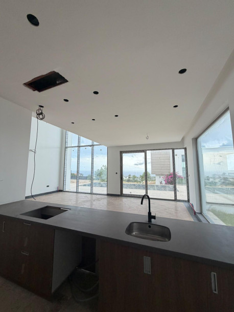 GİRNE / ÇATALKÖY – ACAPULCO OTEL BÖLGESİNDE SATILIK LÜKS VİLLA-6