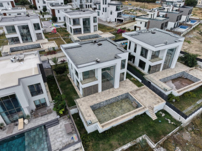 GİRNE / ÇATALKÖY – ACAPULCO OTEL BÖLGESİNDE SATILIK LÜKS VİLLA-29