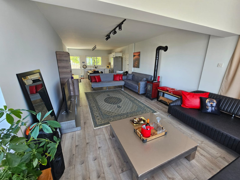 GİRNE/ÇATALKÖY'DE ORTAK HAVUZLU SİTE İÇERİSİNDE KİRALIK 2+1 EŞYALI DAİRE-8