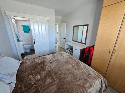 GİRNE/ÇATALKÖY'DE ORTAK HAVUZLU SİTE İÇERİSİNDE KİRALIK 2+1 EŞYALI DAİRE-12