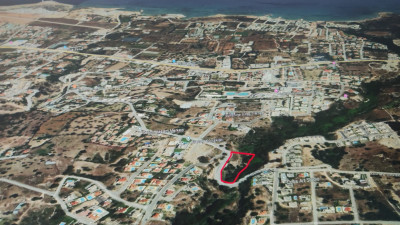 GİRNE/ÇATALKÖYDE SATILIK ARSA