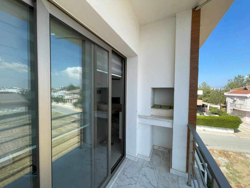 LEFKOŞA/YENİKENT' TE 3+1 SATILIK DAİRE-11