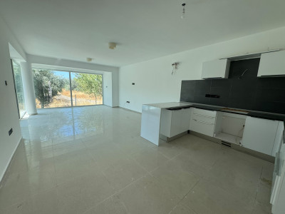 GİRNE DOĞANKÖY’DE EŞDEĞER TAPULU 3+1 SATILIK BAHÇE KATı DAİRE-3