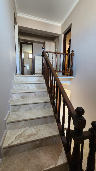 GİRNE / ESENTEPE’DE DENİZE 200 METRE KİRALIK 4+1 VİLLA-12