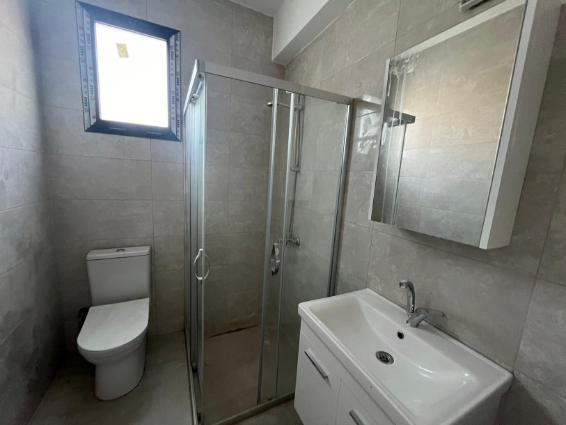 GİRNE/ALSANCAK ATAKARA MARKET BÖLGESİNDE SATILIK EŞYASIZ 2+1 DAİRE-6