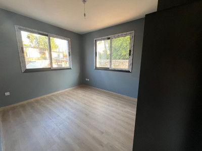 GİRNE/ALSANCAK ATAKARA MARKET BÖLGESİNDE SATILIK EŞYASIZ 2+1 DAİRE-4