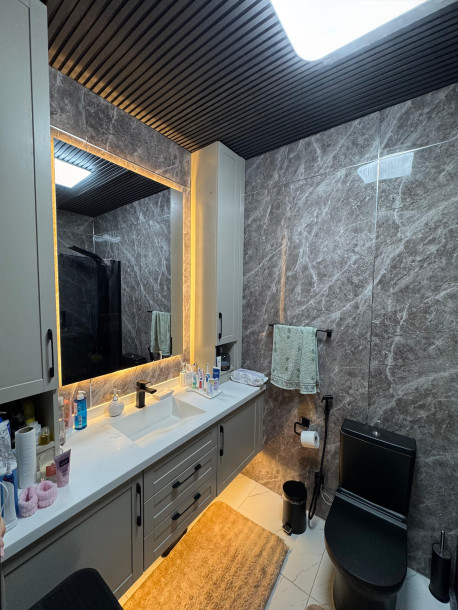 GİRNE MERKEZ – 20 TEMMUZ STADYUMU CADDESİ ÜZERİNDE SATILIK TİCARİ DAİRE-24