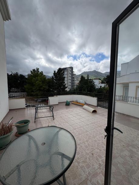 GİRNE MERKEZ – 20 TEMMUZ STADYUMU CADDESİ ÜZERİNDE SATILIK TİCARİ DAİRE-28