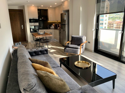 GİRNE MERKEZDE SATILIK 3+1 DAİRE – HAVUZLU REZİDANS