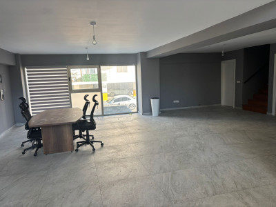 GİRNE MERKEZ LORD PALACE OTEL BÖLGESİ CADDE ÜZERİ KİRALIK ZEMİN KAT DÜKKAN-8