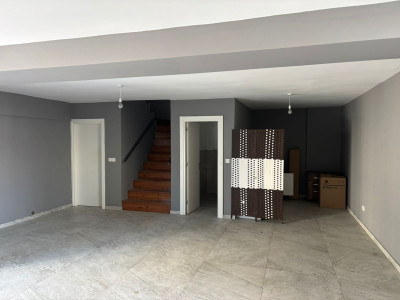 GİRNE MERKEZ LORD PALACE OTEL BÖLGESİ CADDE ÜZERİ KİRALIK ZEMİN KAT DÜKKAN-4