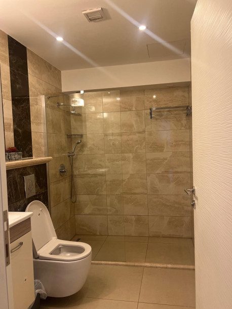 GİRNE MERKEZ LORD PALACE BÖLGESİNDE KİRALIK LÜKS 2+1 ÖZEL HAVUZLU PENTHOUSE-10