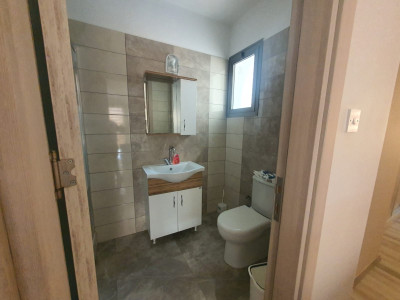 GİRNE MERKEZ KİRALIK LÜKS 1+1 DAİRE-18