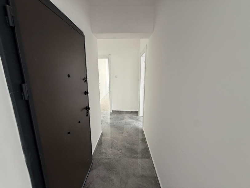 GİRNE MERKEZDE SATILIK TİCARİ KULLANIMA UYGUN TÜRK KOÇAN 3+1 DAİRE-4
