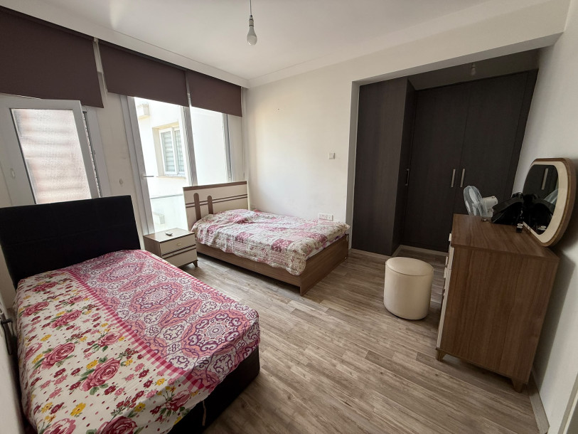 GİRNE MERKEZ –TÜRK KOÇANLI HAVUZLU SİTE İÇERİSİNDE SATILIK 3+1 DAİRE-14