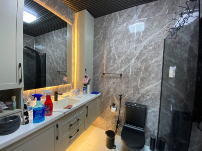 GİRNE MERKEZ – 20 TEMMUZ STADYUMU CADDESİ ÜZERİNDE SATILIK TİCARİ DAİRE-12