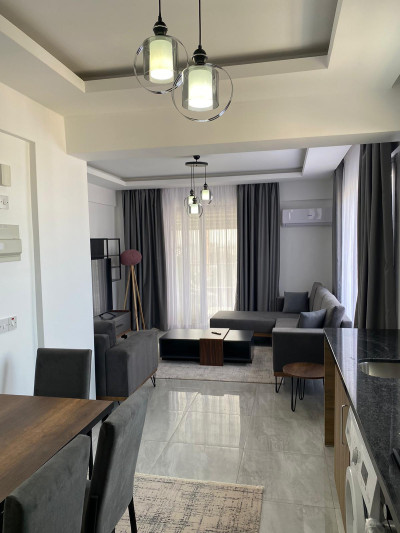 GİRNE MERKEZ SAMMY'S OTEL BÖLGESİNDE KİRALIK 1+1-10