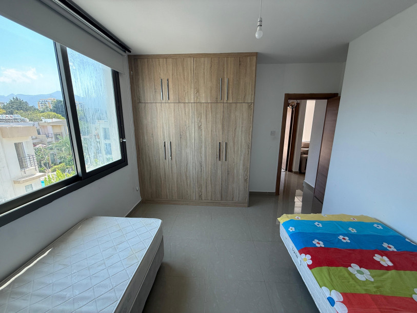 GİRNE MERKEZ ÖĞRETMENLER EVİ BÖLGESİNDE HAVUZLU SİTEDE KİRALIK 2+1 EŞYALI DAİRE-8