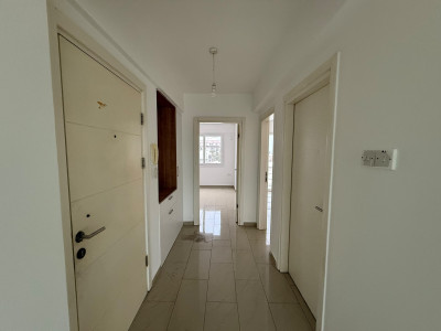 GİRNE / BARIŞ PARKI’NDA SATILIK 2+1 DAİRE