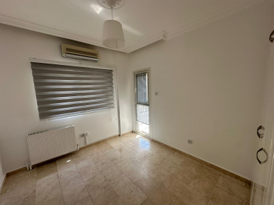 GİRNE AMFİTEATRO BÖLGESİ KİRALIK 3+2 TİCARİ İZİNLİ DAİRE-4