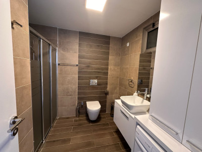 GİRNE MERKEZDE KİRALIK TİCARİ İZİNLİ 1+1 PENTHOUSE-12