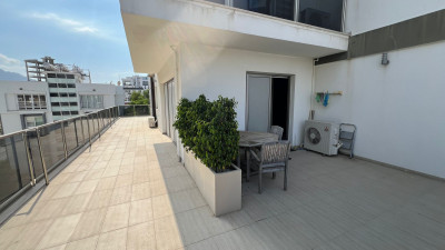 GİRNE MERKEZDE KİRALIK TİCARİ İZİNLİ 1+1 PENTHOUSE-14