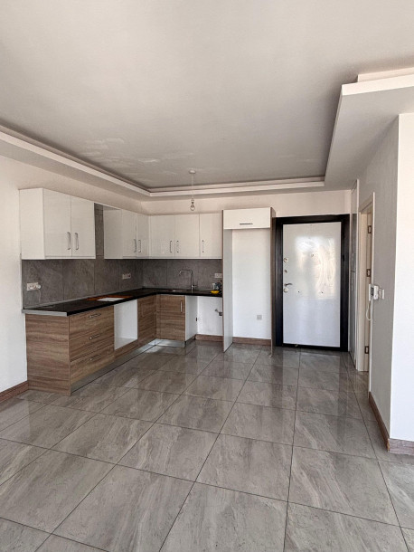 GİRNE’DE SATILIK LÜKS 2+1 DAİRE-1