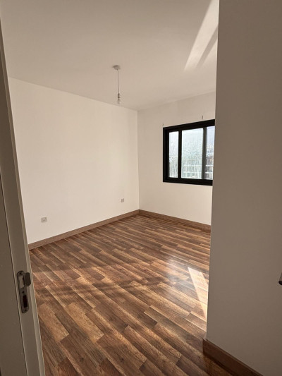 GİRNE’DE SATILIK LÜKS 2+1 DAİRE-3