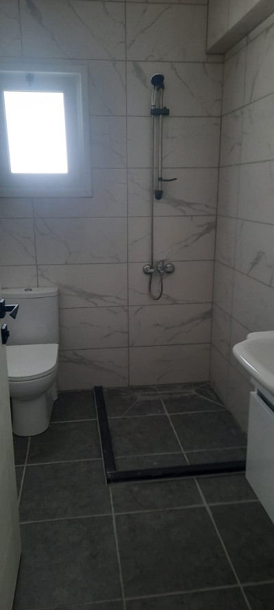 LEFKOŞA/GÖNYELİ' DE 3+1 KİRALIK DAİRE-12