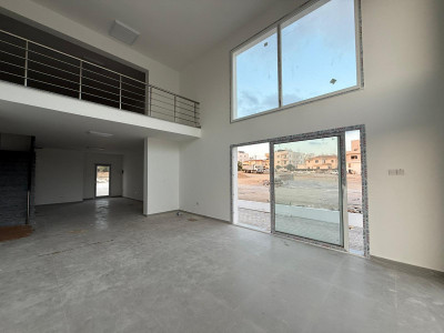 LEFKOŞA/GÖNYELİ AYTAN MARKET YOLUNDA KİRALIK DÜKKANLAR-11