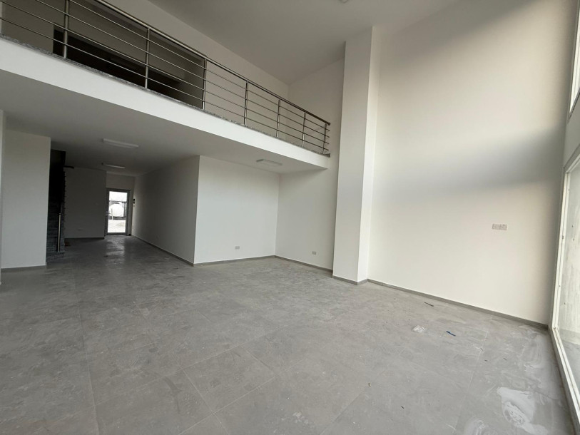 LEFKOŞA/GÖNYELİ AYTAN MARKET YOLUNDA KİRALIK DÜKKANLAR-15