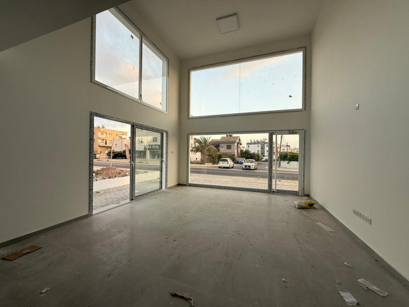 LEFKOŞA/GÖNYELİ AYTAN MARKET YOLUNDA KİRALIK DÜKKANLAR-10