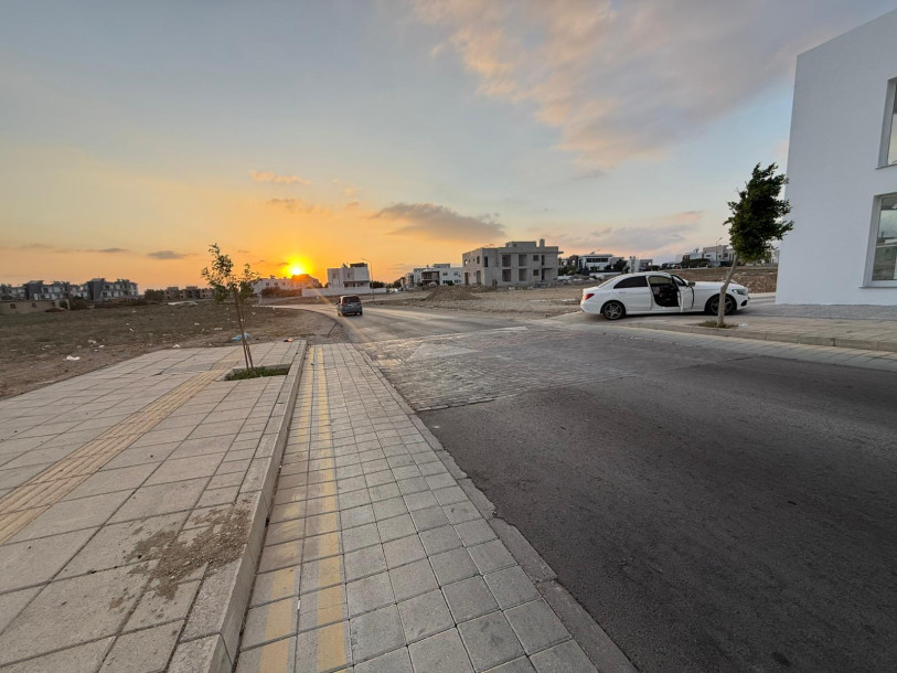 LEFKOŞA/GÖNYELİ AYTAN MARKET YOLUNDA KİRALIK DÜKKANLAR-8