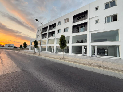 LEFKOŞA/GÖNYELİ AYTAN MARKET YOLUNDA KİRALIK DÜKKANLAR